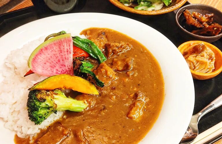 市場直送の食材を使用した美味しいランチ | 左京区の居酒屋ならうまい酒と肴うまいもんくうかい